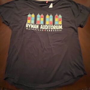 Ryman Auditorium women’s T-Shirt NWT 🎼🤠